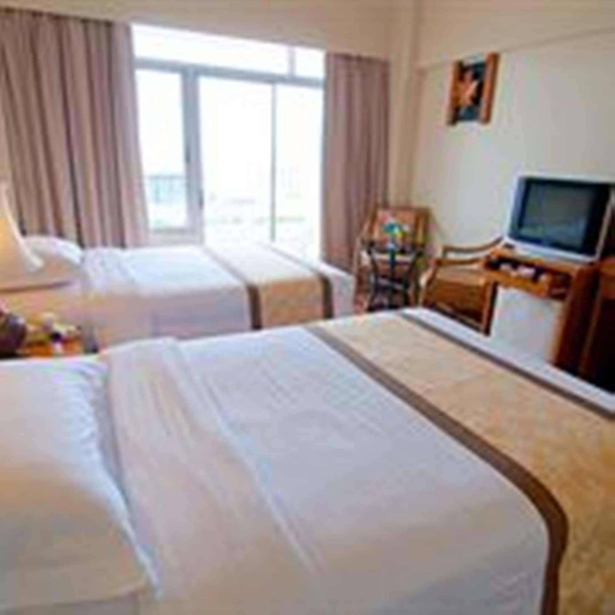 Golden Beach Hotel Pattaya Exterior foto