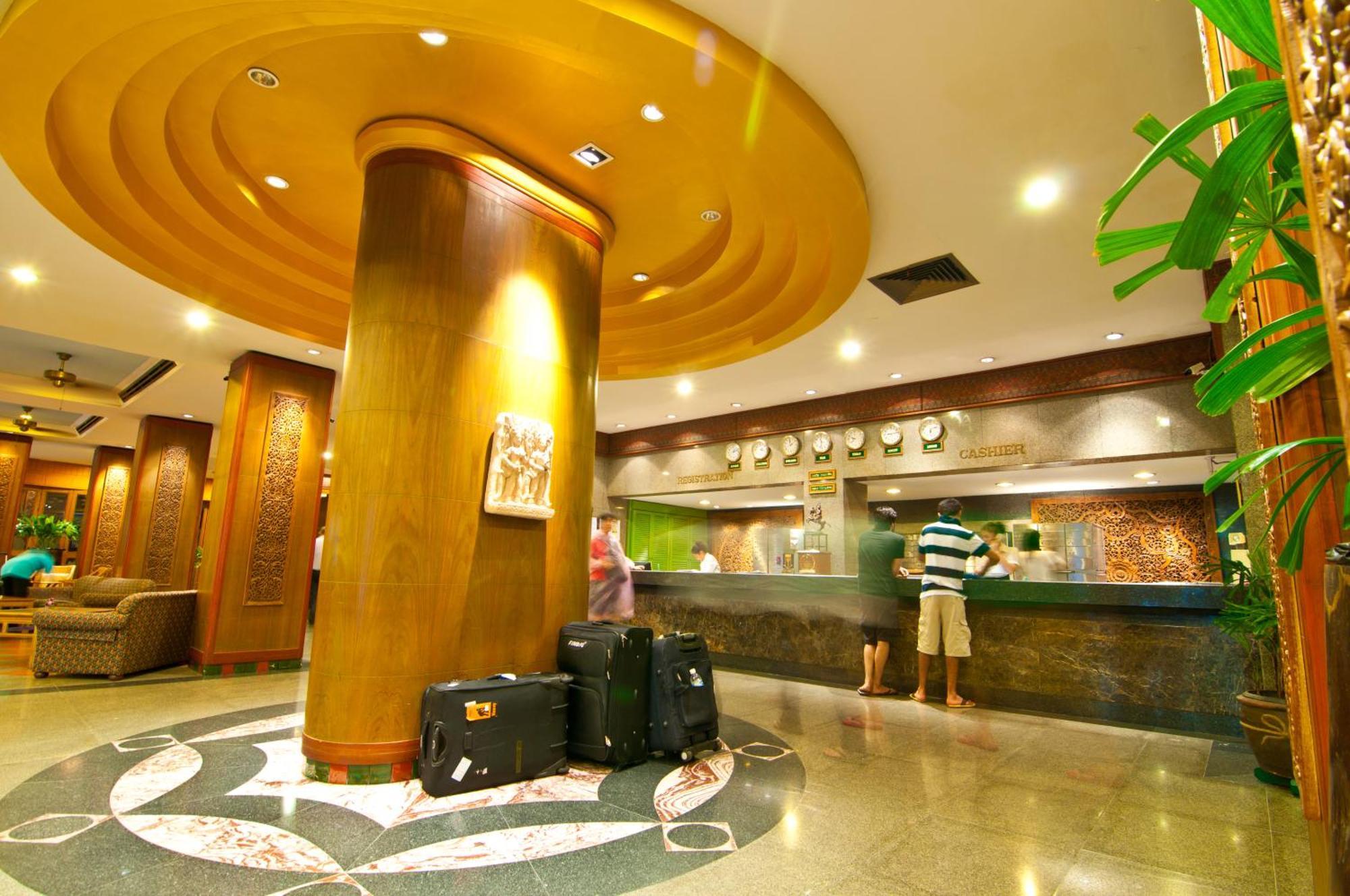 Golden Beach Hotel Pattaya Exterior foto